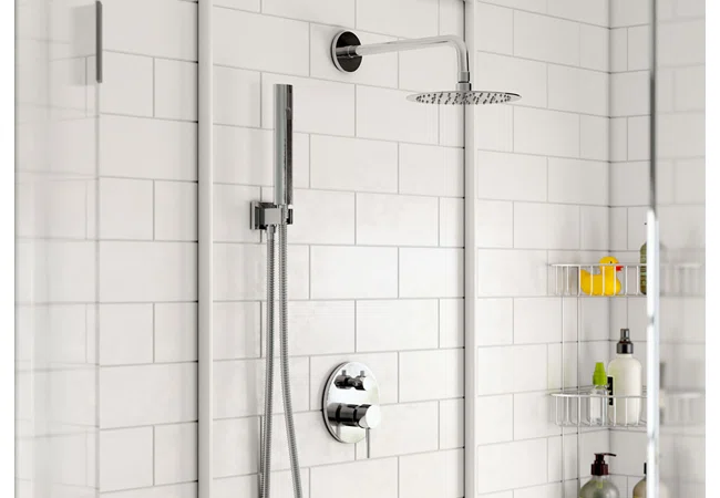 Walk-in shower with custom tile design
