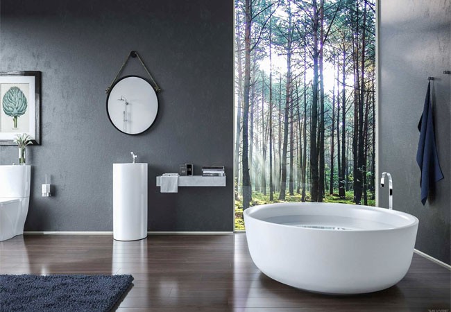 Bathtub replacement project in Tacoma WA bathroom