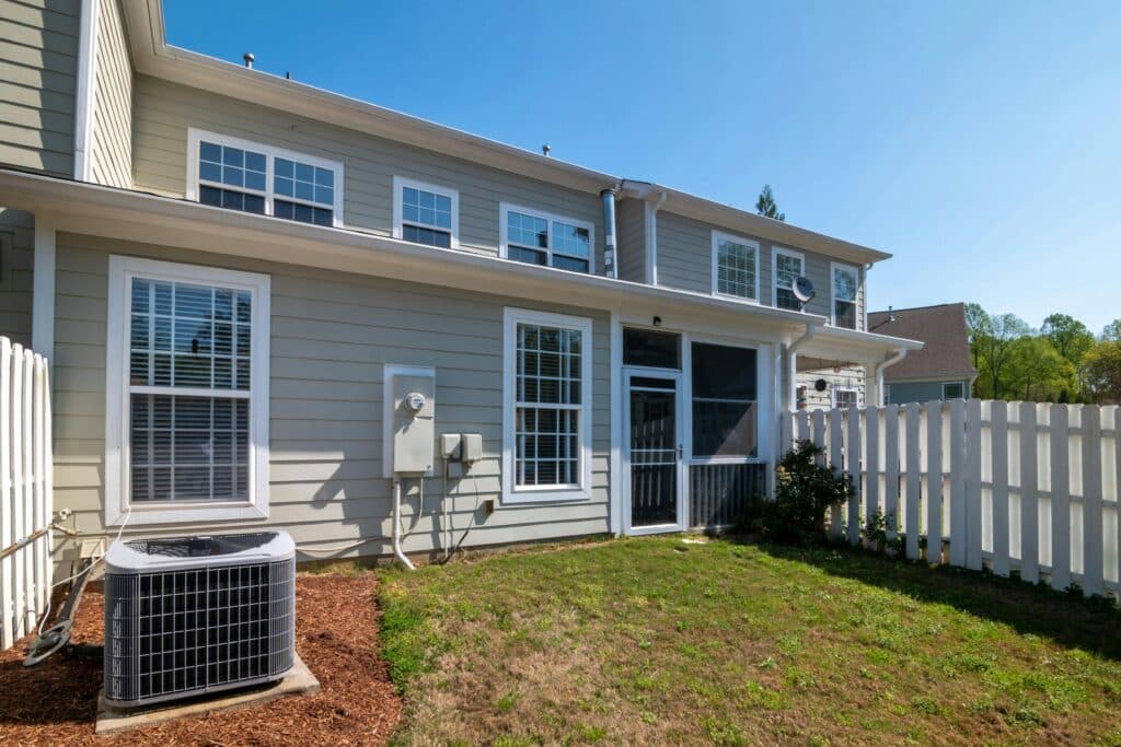 Exterior view of detached ADU with covered entry built by Cascade Pro in the Tacoma area
